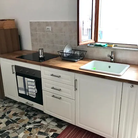 Hébergement de vacances Casa In Centro A Due Passi Dal Mare *