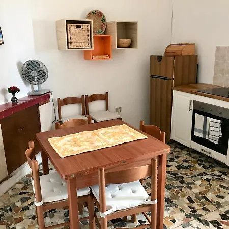 Casa In Centro A Due Passi Dal Mare Hébergement de vacances *