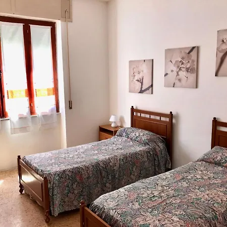 Feriehus Casa In Centro A Due Passi Dal Mare Santa Teresa Gallura