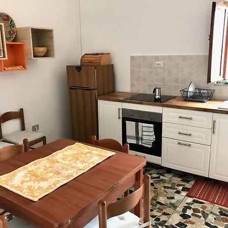 Casa In Centro A Due Passi Dal Mare Ferienhaus